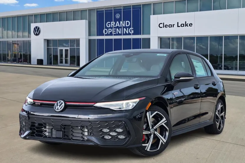 2025 Volkswagen Golf GTI SE photo 1
