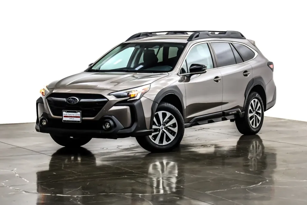 2023 Subaru Outback Premium photo 1