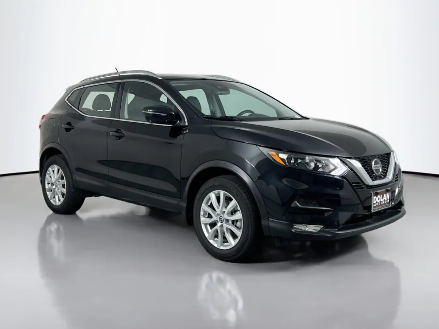 2022 Nissan Rogue Sport SV photo 1