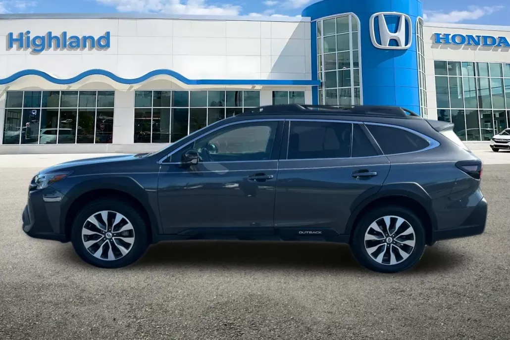 2023 Subaru Outback Limited photo 1