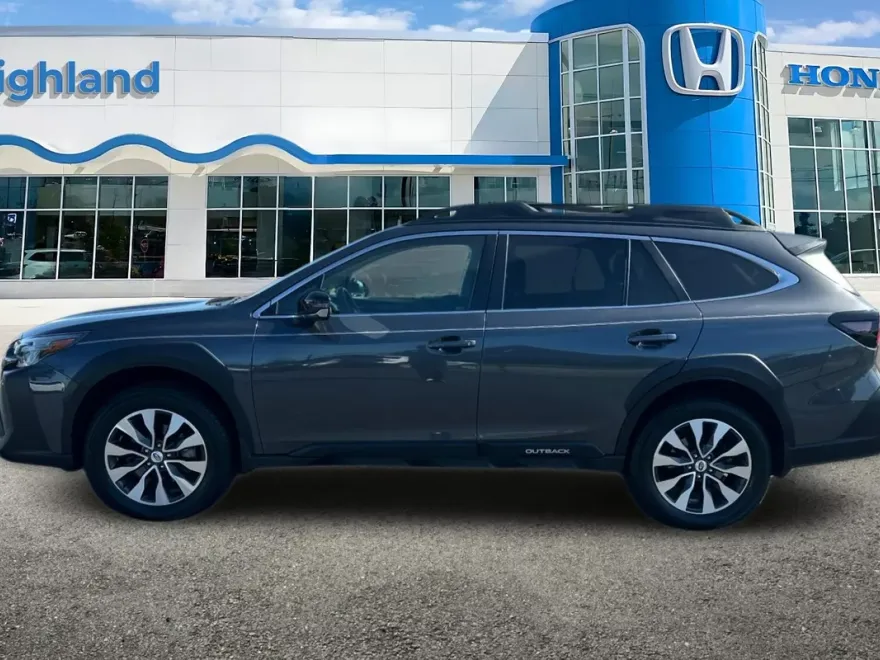 2023 Subaru Outback Limited photo 1