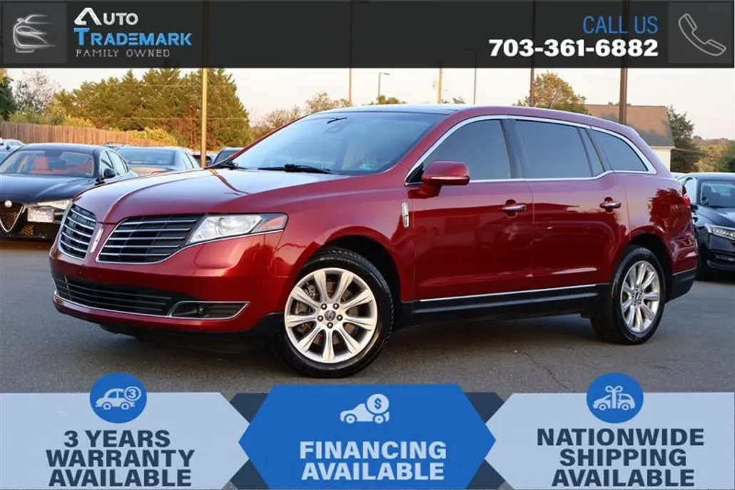 2018 Lincoln MKT Premiere photo 1