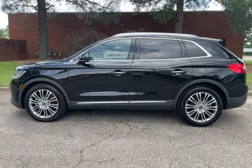2016 Lincoln MKX Reserve photo 2