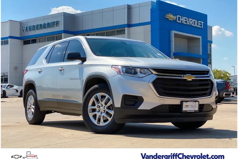 2020 Chevrolet Traverse LS photo 1