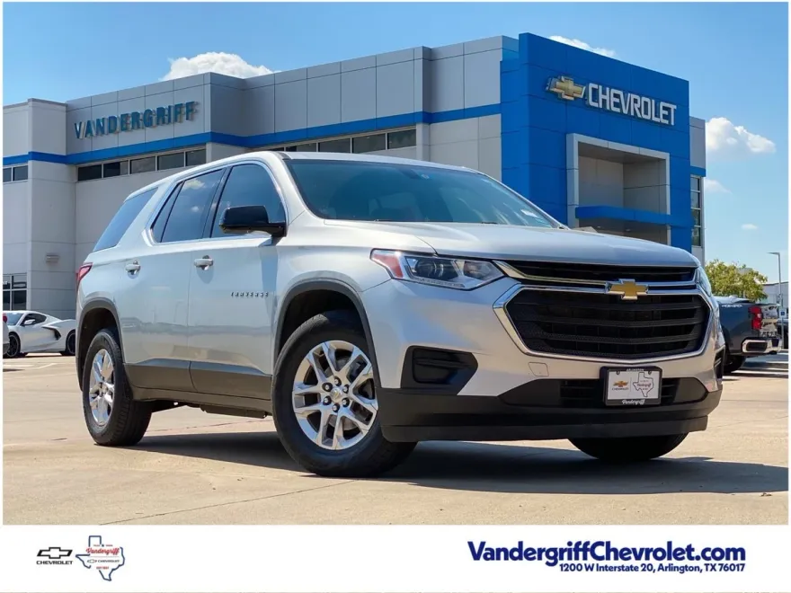 2020 Chevrolet Traverse LS photo 1