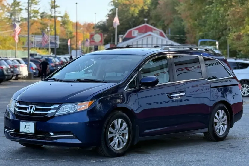 2016 Honda Odyssey EX-L photo 1