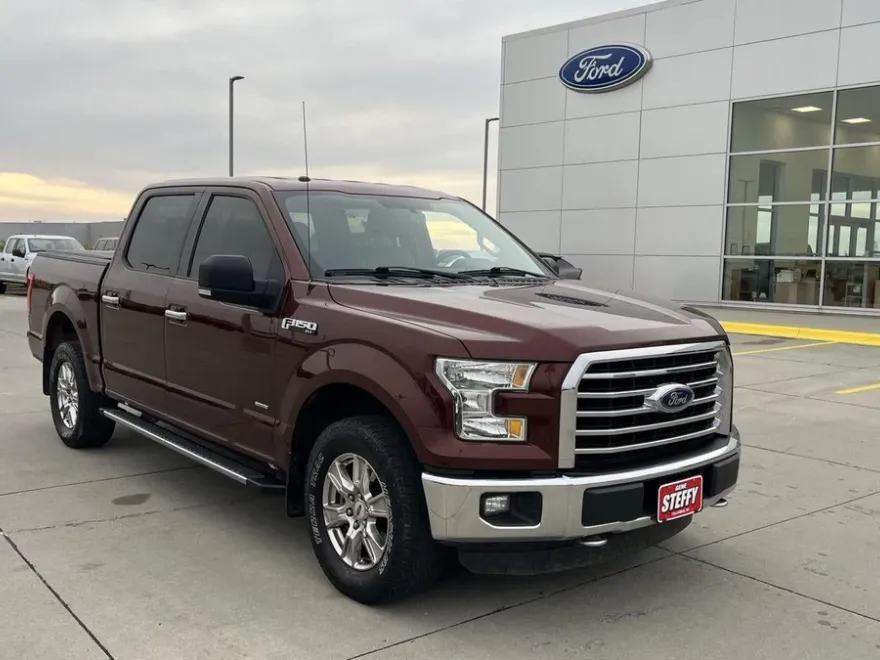 2015 Ford F-150 XLT photo 1