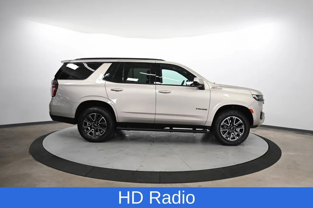 2021 Chevrolet Tahoe Z71 photo 1