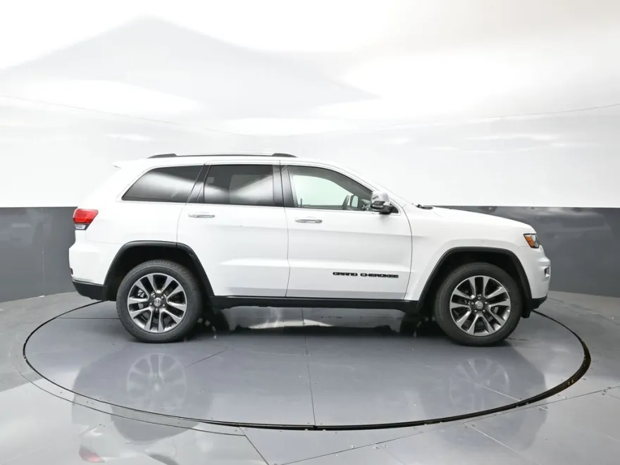 2018 Jeep Grand Cherokee Limited photo 1