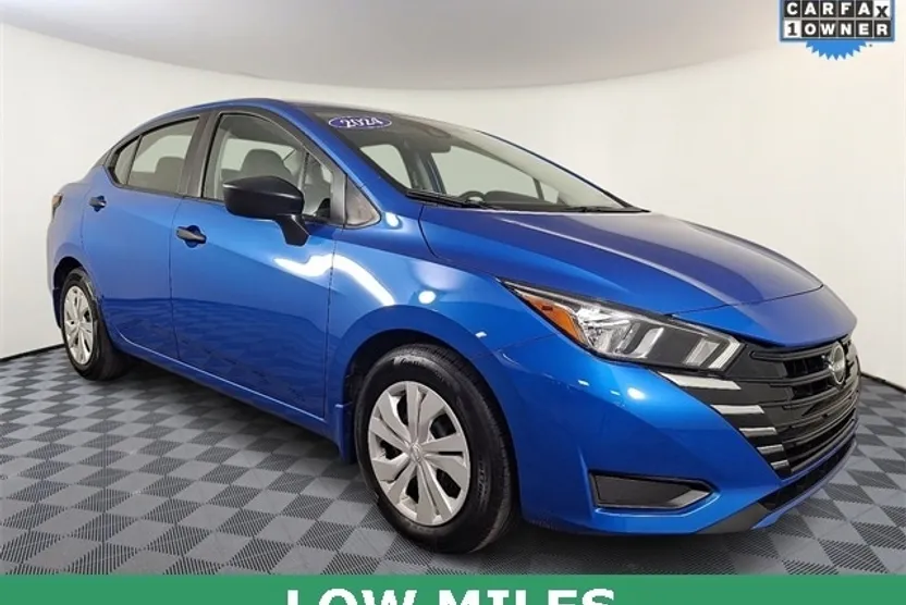 2024 Nissan Versa 1.6 S photo 1