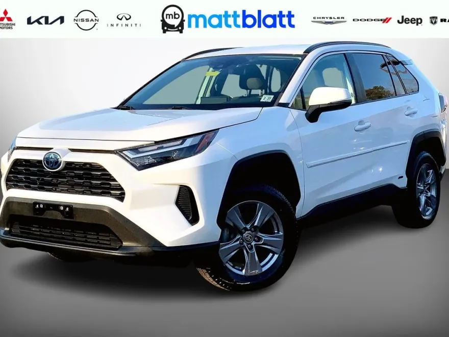 2022 Toyota RAV4 Hybrid XLE photo 1