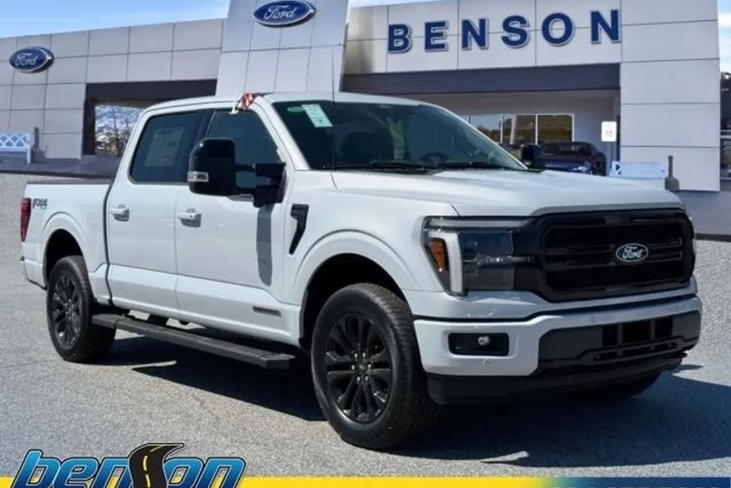 2025 Ford F-150 Lariat photo 1