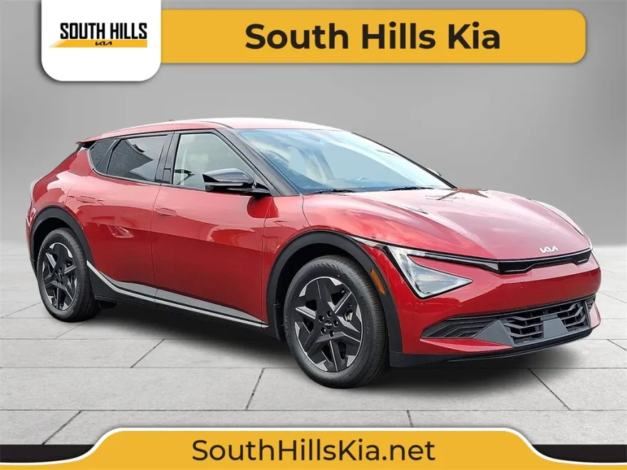 2025 Kia EV6 Light photo 1