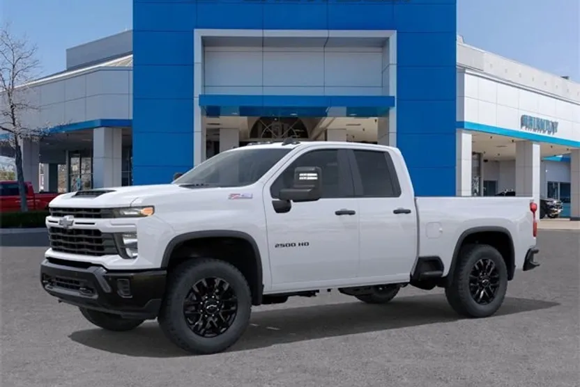 2026 Chevrolet Silverado 2500HD Custom photo 1