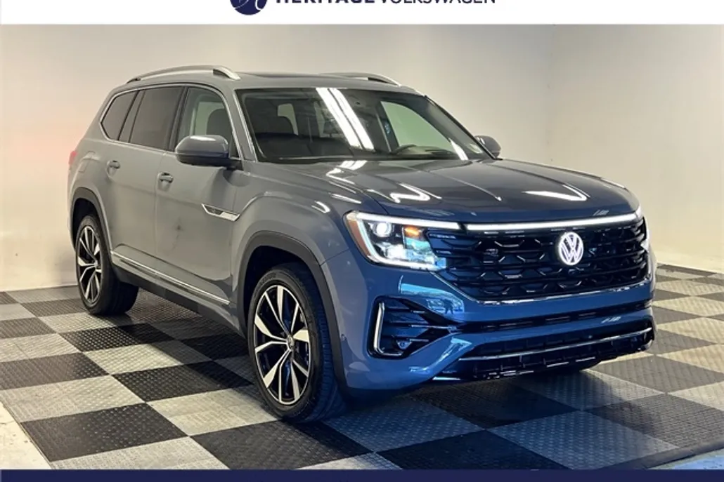 2026 Volkswagen Atlas SEL Premium R-Line photo 1