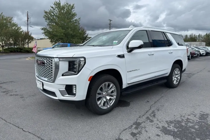 2024 Gmc Yukon Denali photo 1
