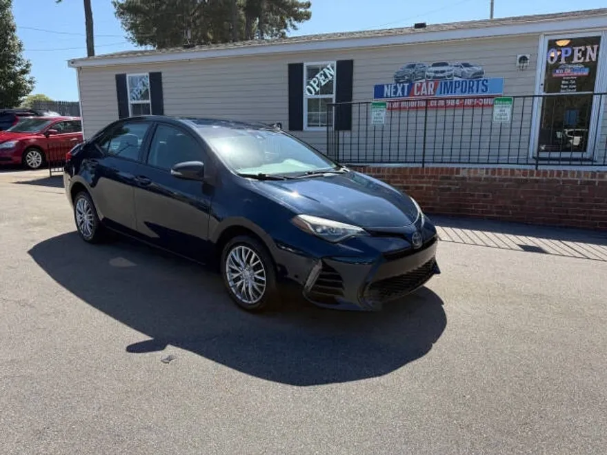 2018 Toyota Corolla XLE XSE photo 1