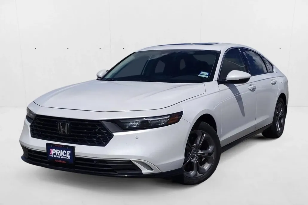 2023 Honda Accord Hybrid EX-L photo 1