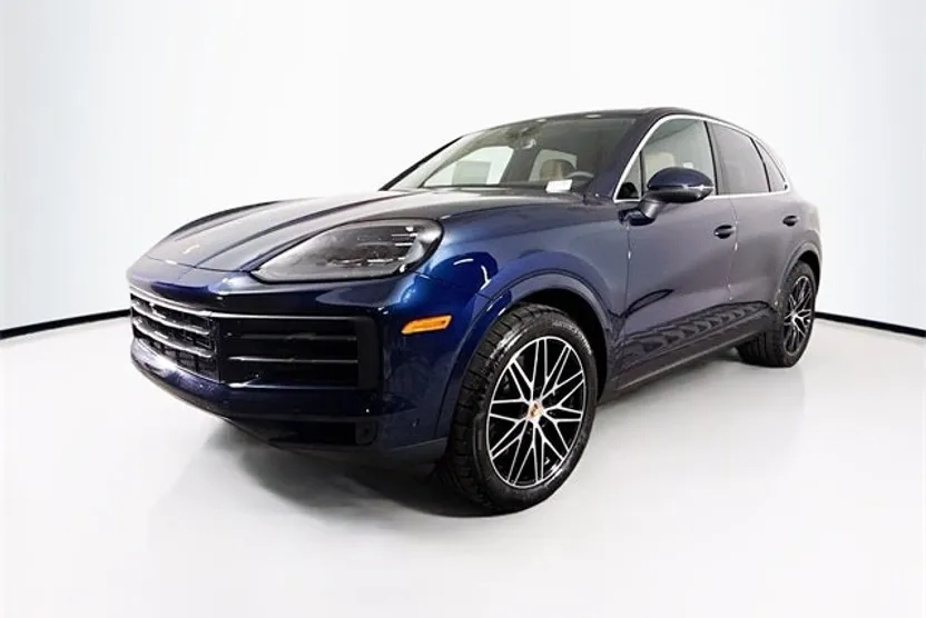 2025 Porsche Cayenne photo 1