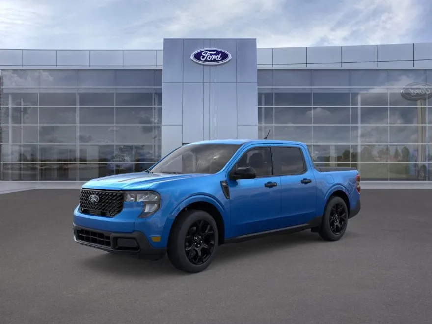 2025 Ford Maverick XLT photo 1
