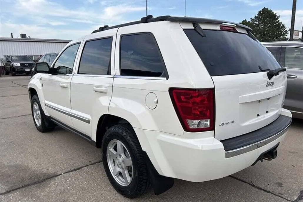2005 Jeep Grand Cherokee Limited photo 1