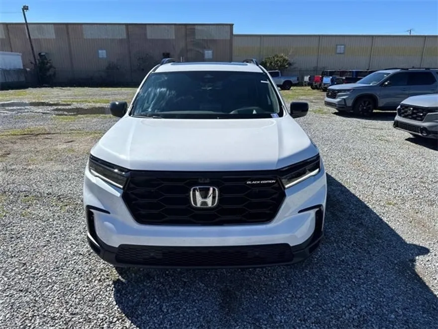 2025 Honda Pilot Black Edition photo 1
