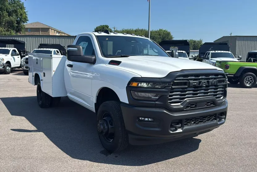2025 Ram 3500 Tradesman photo 1
