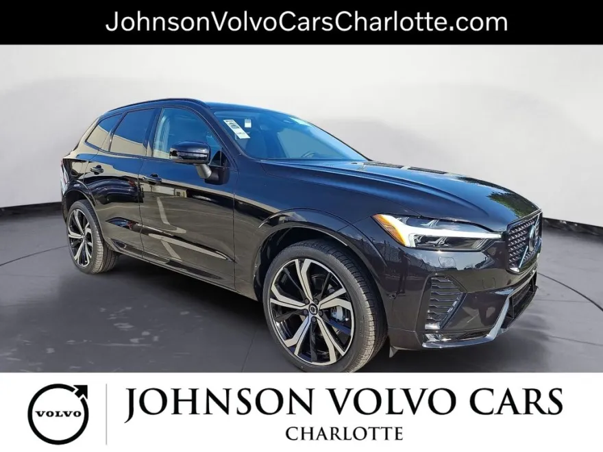 2025 Volvo XC60 B5 photo 1