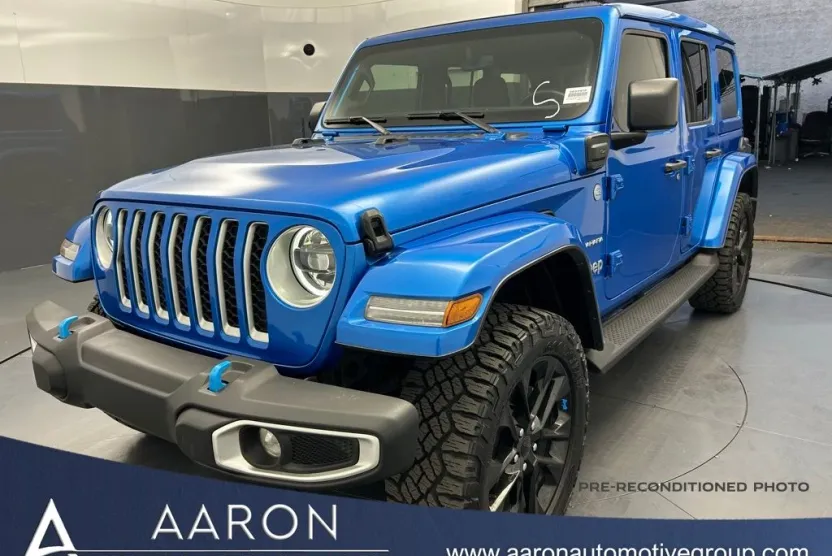 2023 Jeep Wrangler 4xe Sahara photo 1
