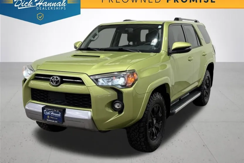 2023 Toyota 4Runner TRD Off-Road Premium photo 1