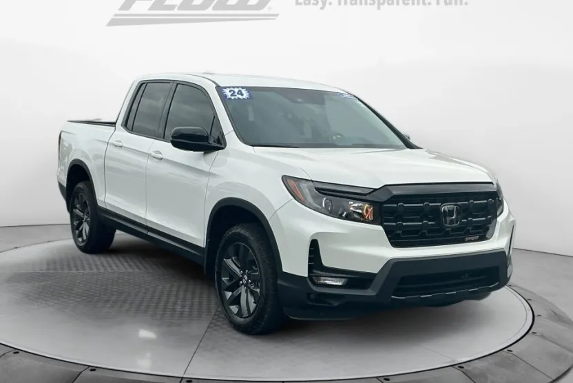 2024 Honda Ridgeline Sport photo 1
