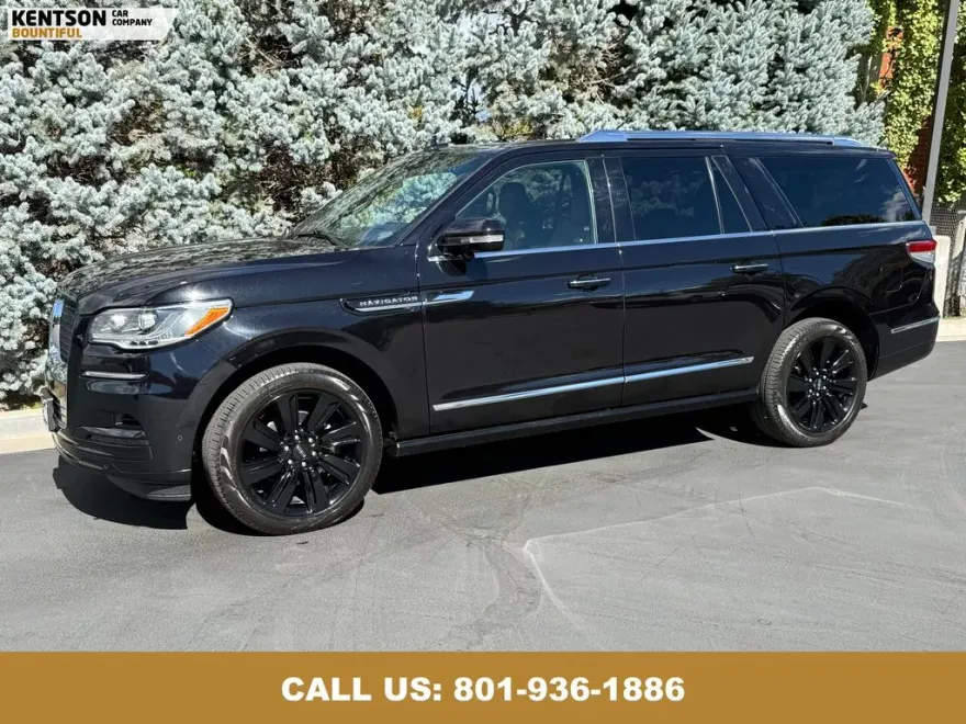 2022 Lincoln Navigator L Reserve photo 1