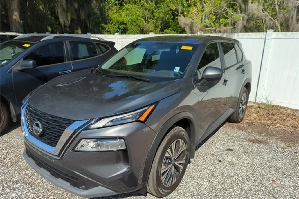 2023 Nissan Rogue SV photo 1