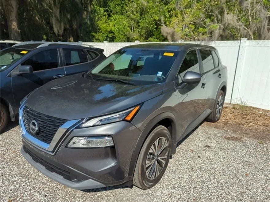 2023 Nissan Rogue SV photo 1