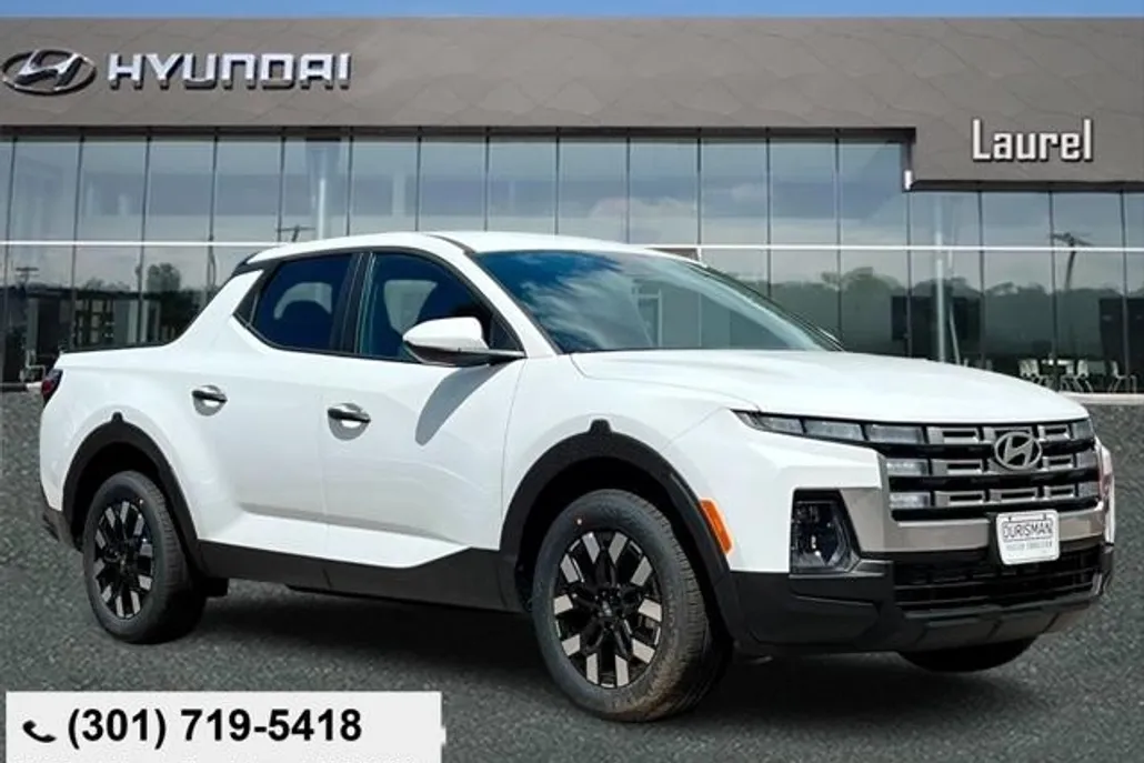 2025 Hyundai Santa Cruz SE photo 1