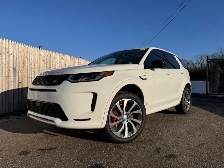 2025 Land Rover Discovery Sport S photo 1