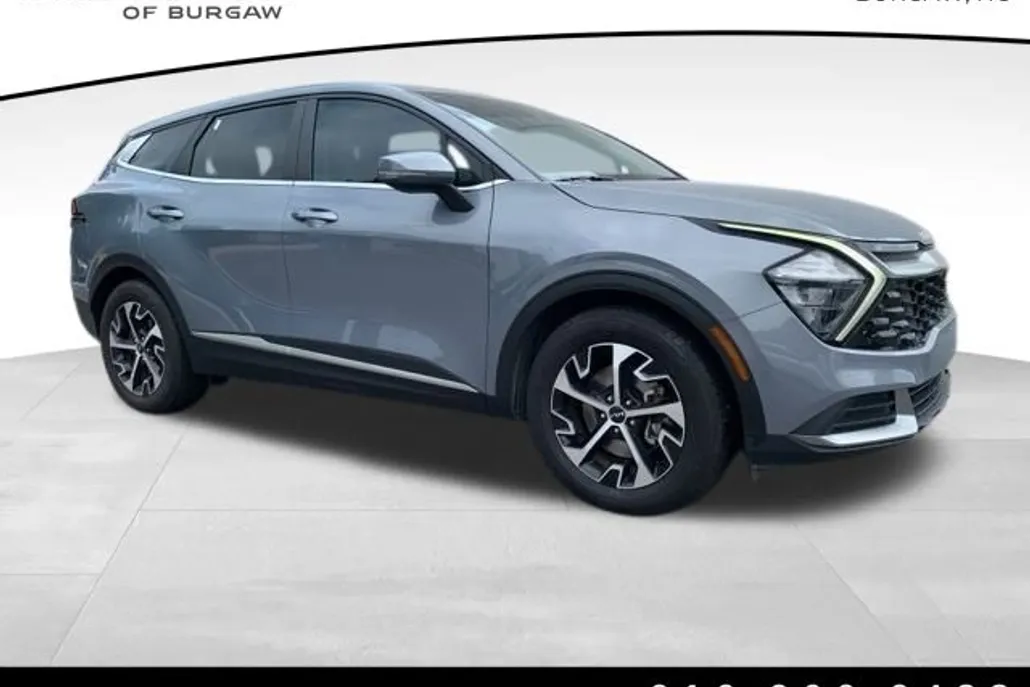 2023 Kia Sportage EX photo 1