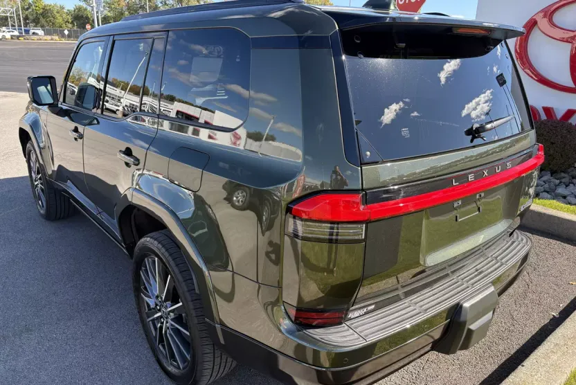 2024 Lexus GX 550 Luxury photo 1
