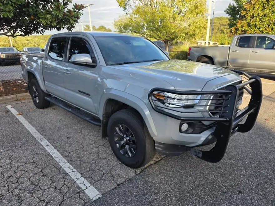 2021 Toyota Tacoma SR5 photo 1
