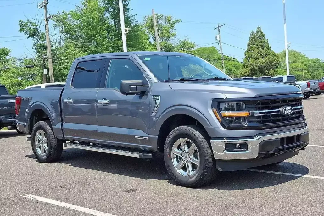 2024 Ford F-150 XLT photo 1