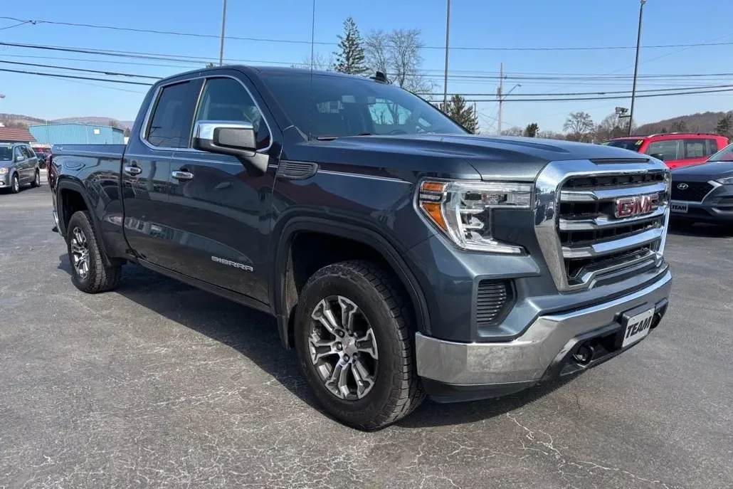 2020 Gmc Sierra 1500 SLE photo 1