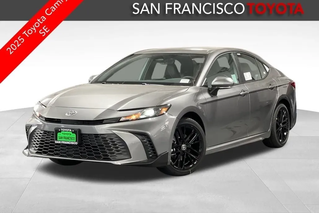 2025 Toyota Camry SE photo 1
