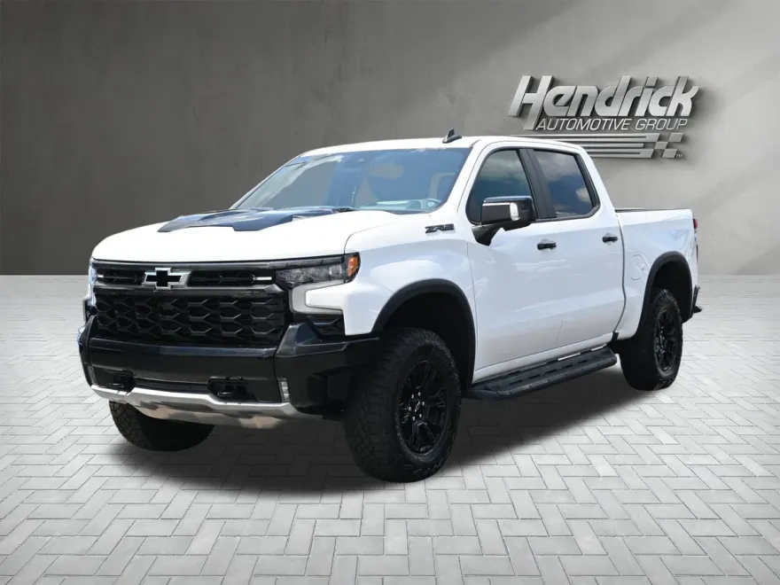 2024 Chevrolet Silverado 1500 ZR2 photo 1