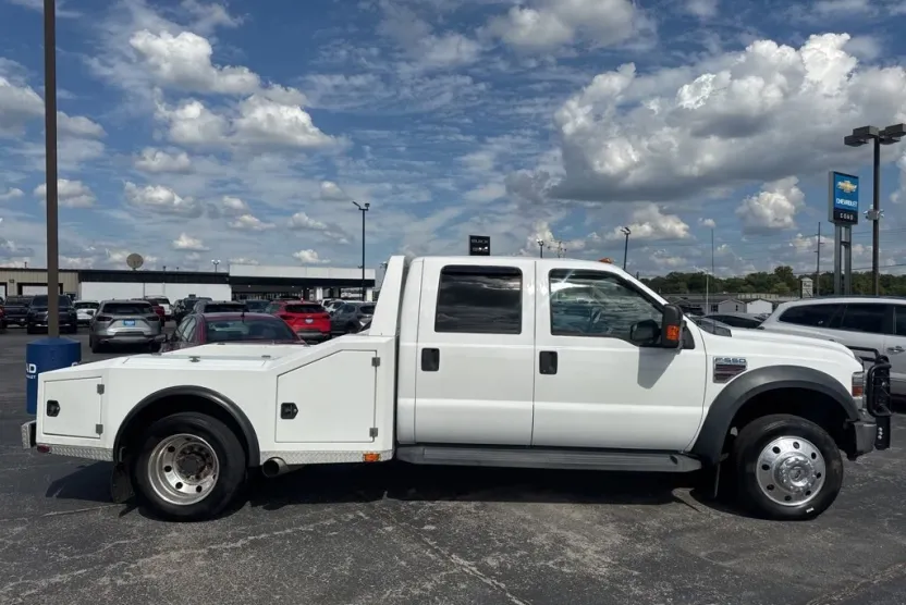 2008 Ford F-550 XL photo 1
