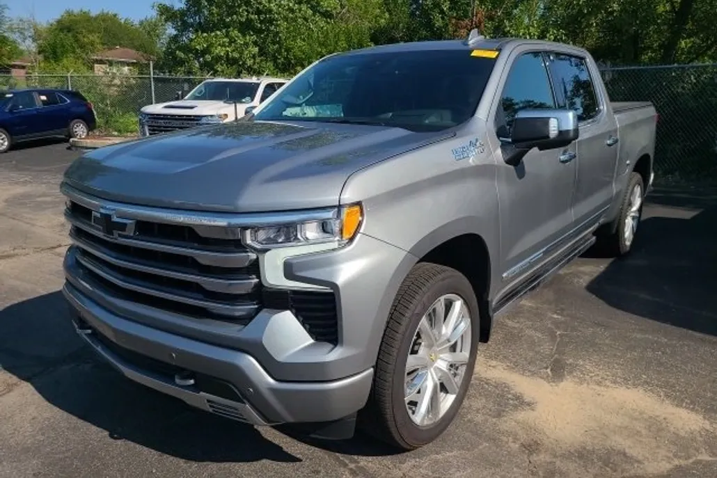 2024 Chevrolet Silverado 1500 High Country photo 1