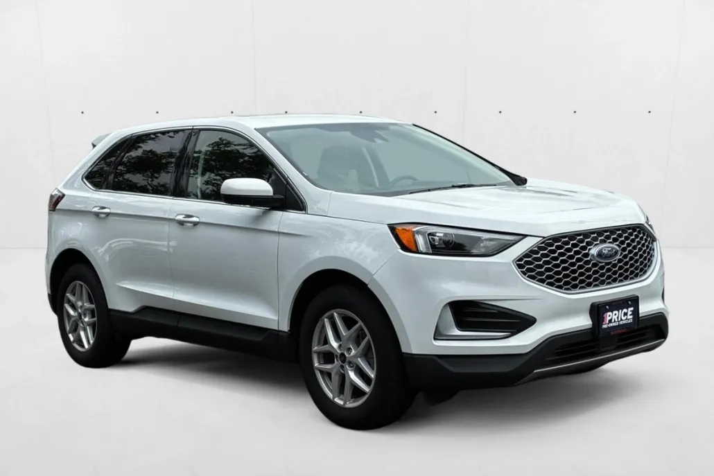 2024 Ford Edge SEL photo 1