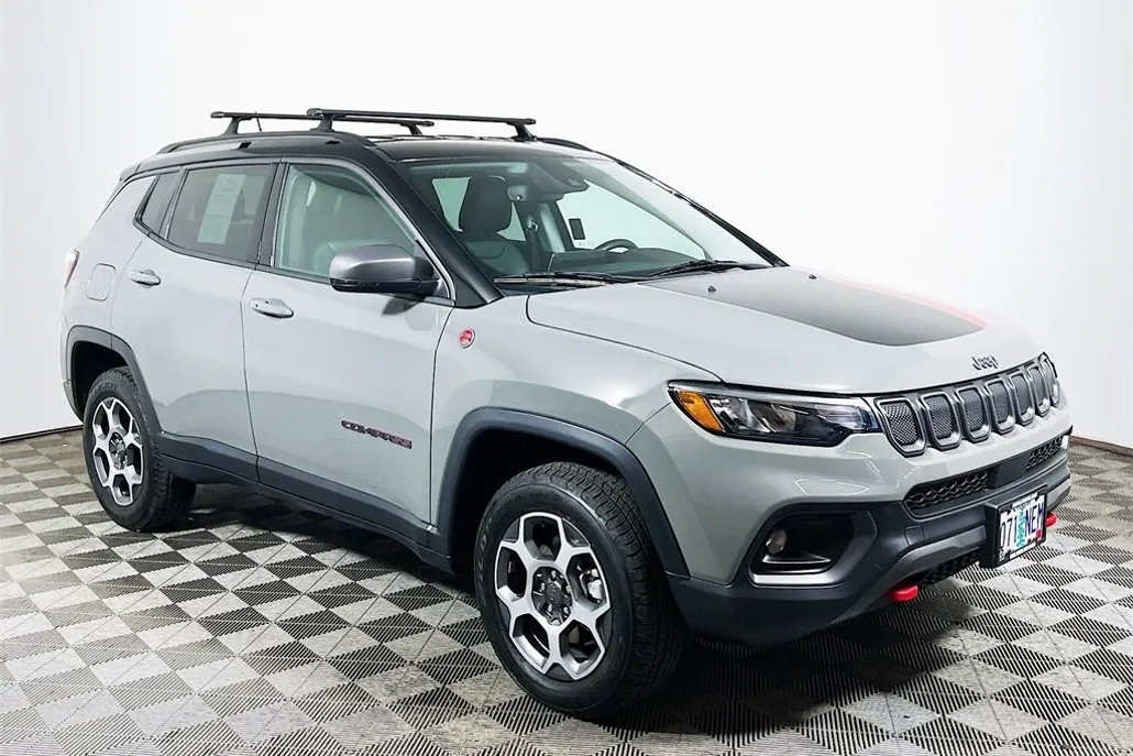 2022 Jeep Compass Trailhawk photo 1