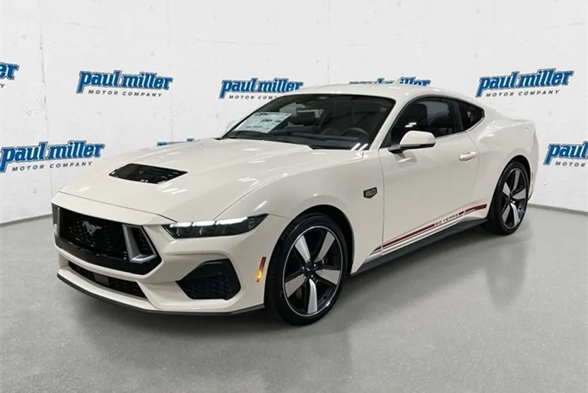 2025 Ford Mustang GT Premium photo 1