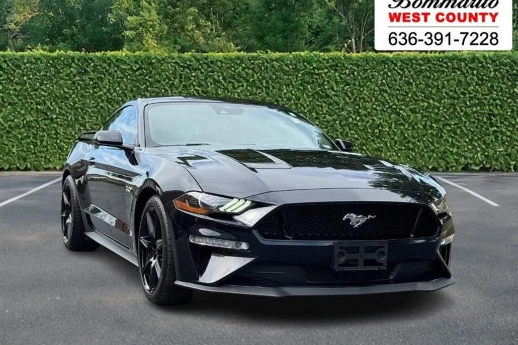 2021 Ford Mustang GT Premium photo 1