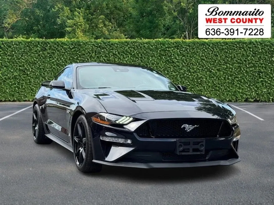 2021 Ford Mustang GT Premium photo 1